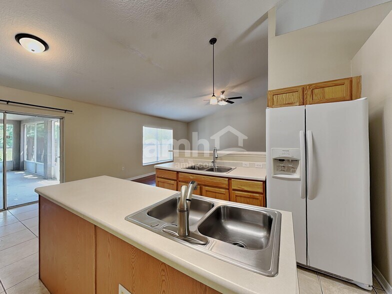 Building Photo - 5498 Cougar Park Ct