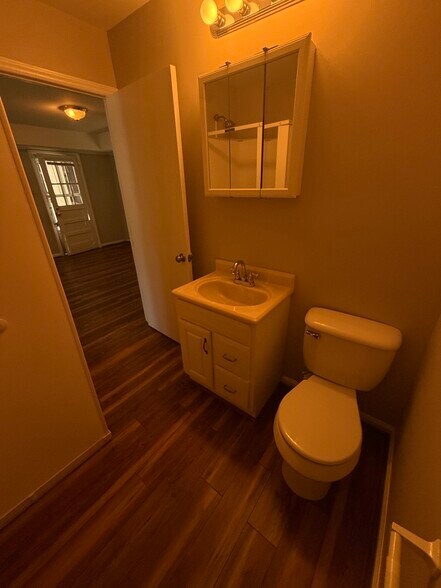 Building Photo - 4220 Pennydale Dr