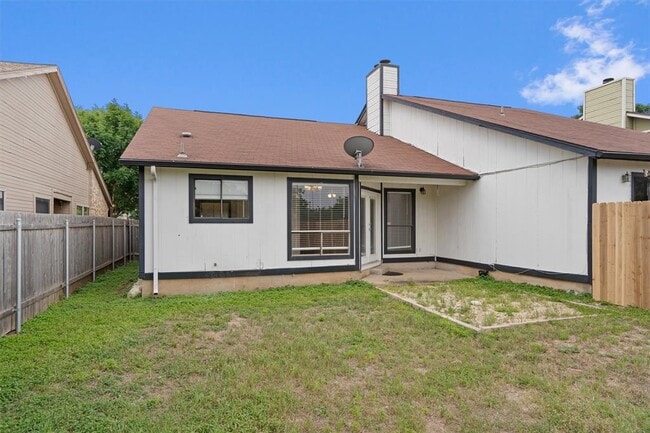 Building Photo - 13357 Water Oak Ln