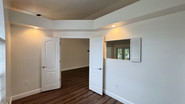 Building Photo - 616 Erin Way