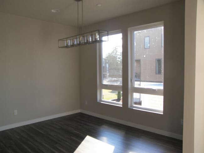 Building Photo - 729 112th St SW