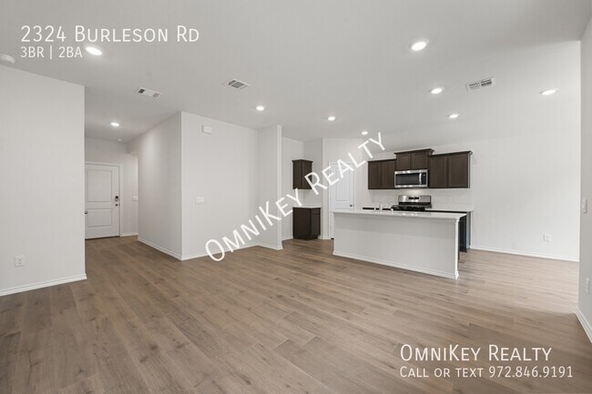 Building Photo - 2324 Burleson Rd