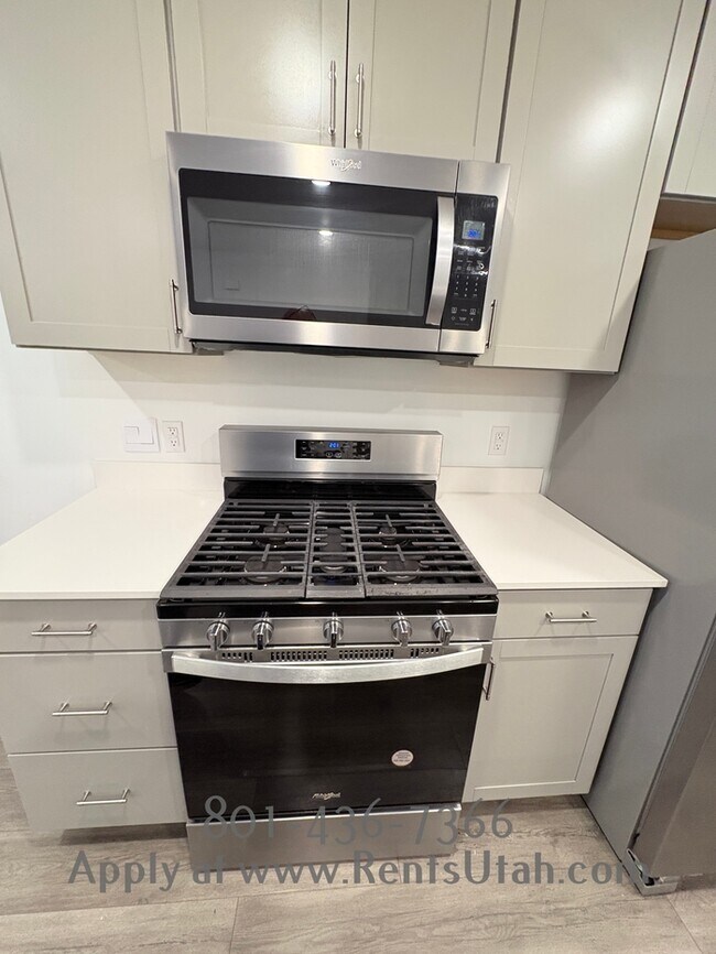 Building Photo - Canvasback