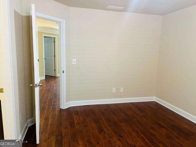 Building Photo - 10012 Parc Sky Cir