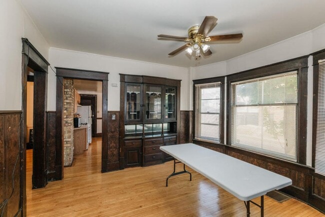 Building Photo - Farwell House