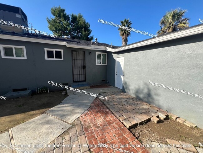 Building Photo - Cosy Home For Rent