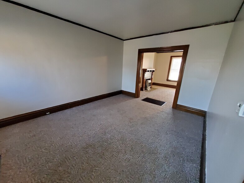 Dining Room - 914 10th St