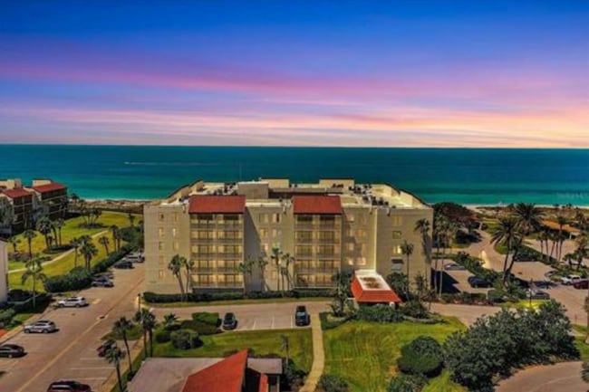Building Photo - 1945 Gulf of Mexico Dr