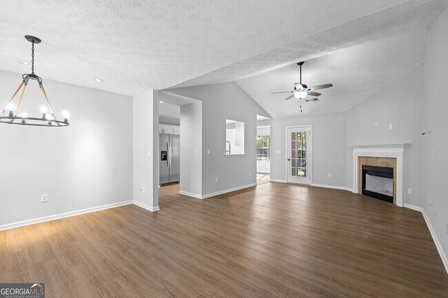 Building Photo - 47 Matthews St