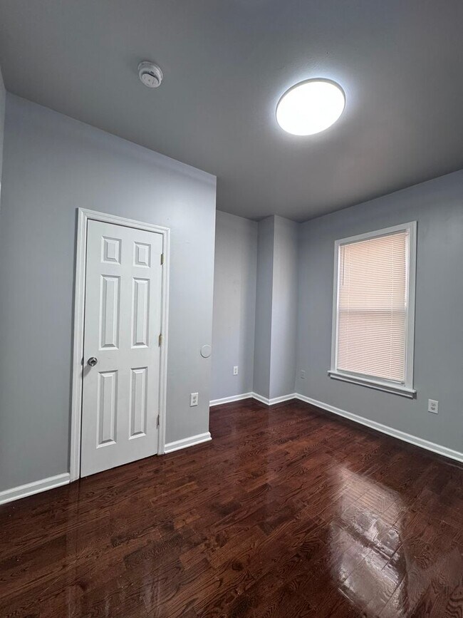 Building Photo - 85 Ward St