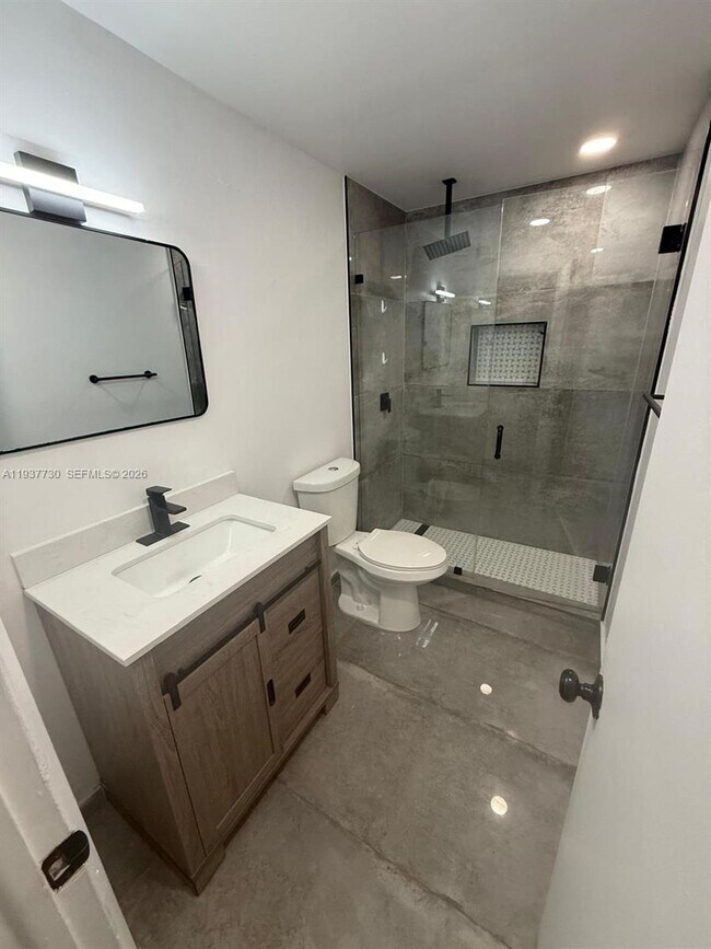 Building Photo - 6960 Miami Gardens Dr