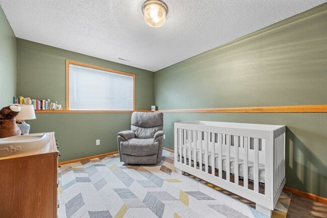 Building Photo - Spacious & Stylish 4-Bedroom Home in West ...