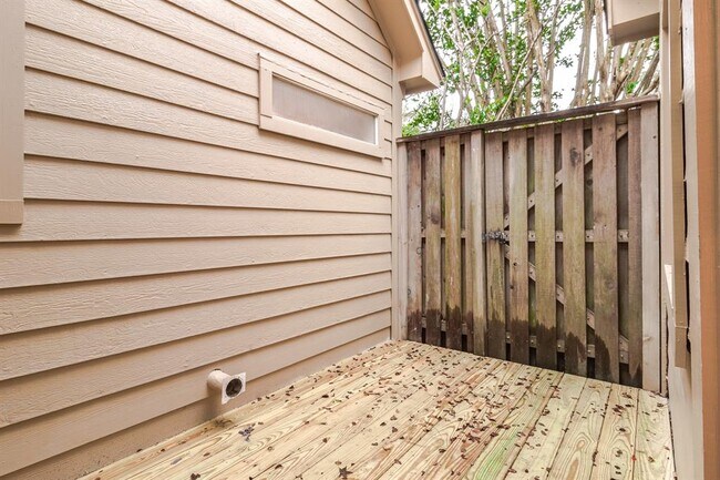 Building Photo - 3806 Deer Falls Ct