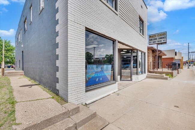 Building Photo - 3313 Avenue of the Cities
