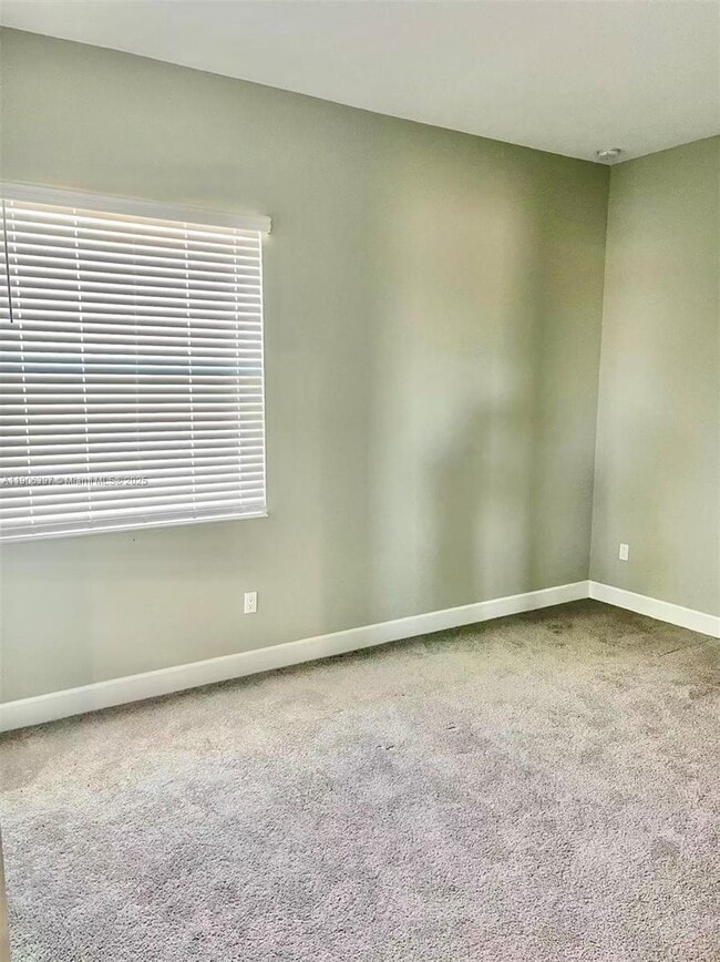 Building Photo - 14982 RedCove Pl