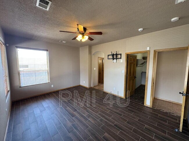Building Photo - 4924 Costa Maresme Dr NW