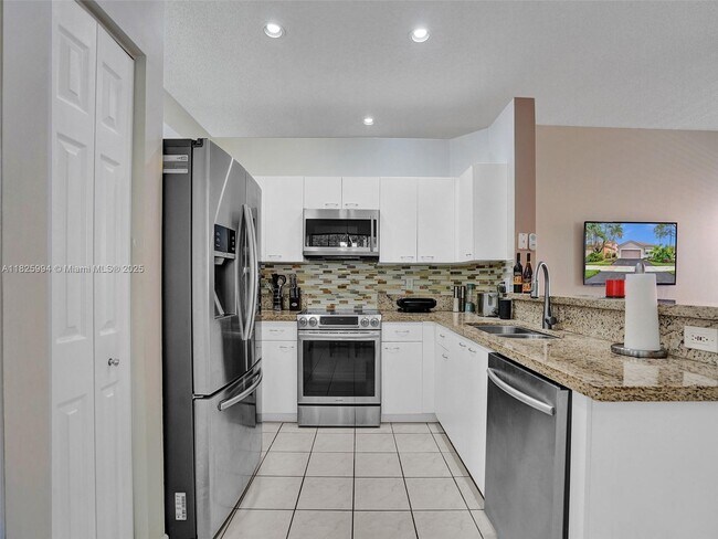 Building Photo - 938 Bluewood Terrace