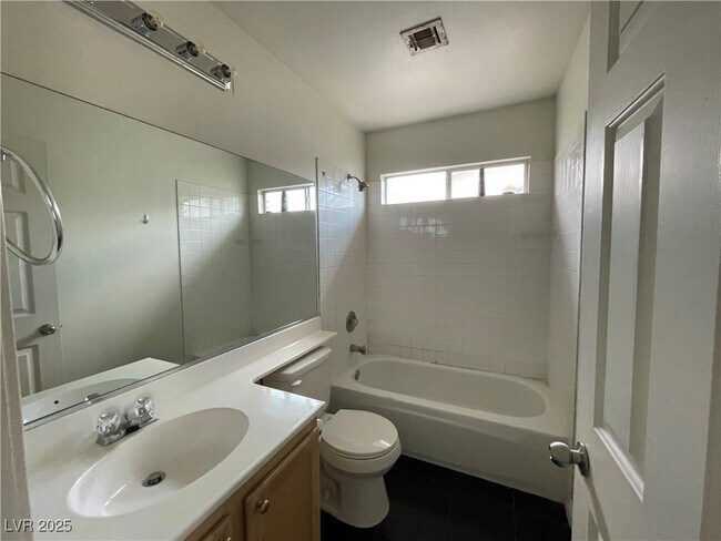 Building Photo - 932 Marino Hills Dr