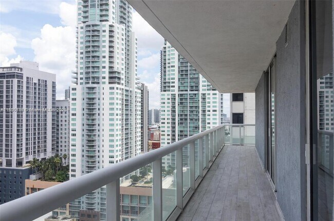 Building Photo - 50 Biscayne Blvd