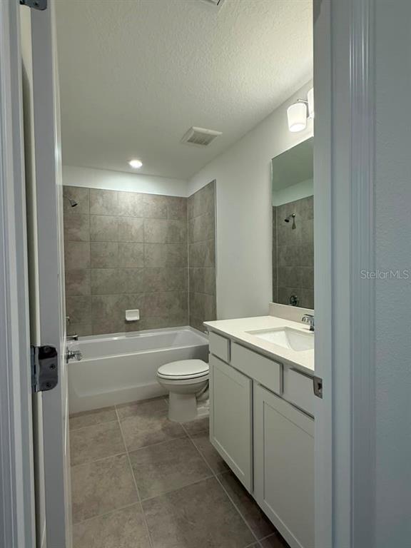 Building Photo - 4608 ORCHARD VIEW Aly
