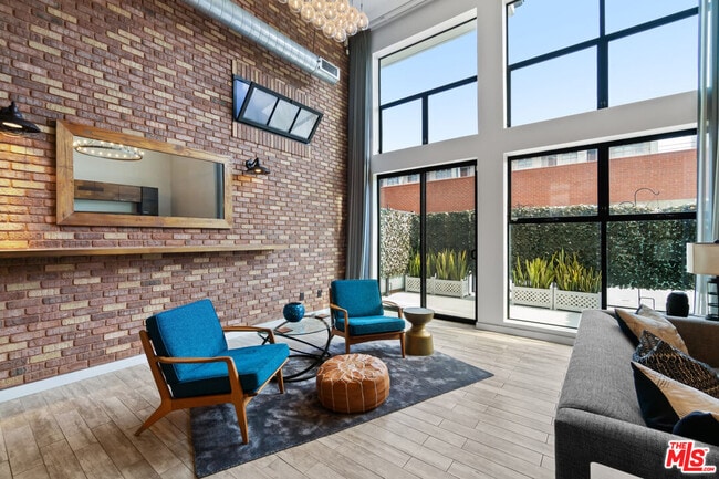 Building Photo - 4115 Glencoe Ave