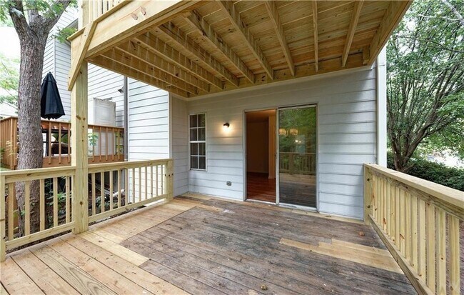 Building Photo - 1697 Cedar Bluff Way