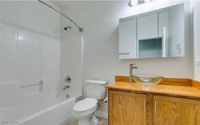 Building Photo - 2659 Lochleven Way