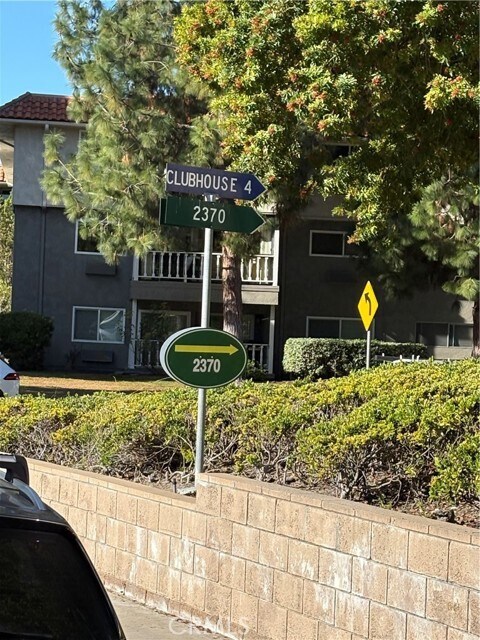 Building Photo - 2280 Via Mariposa W