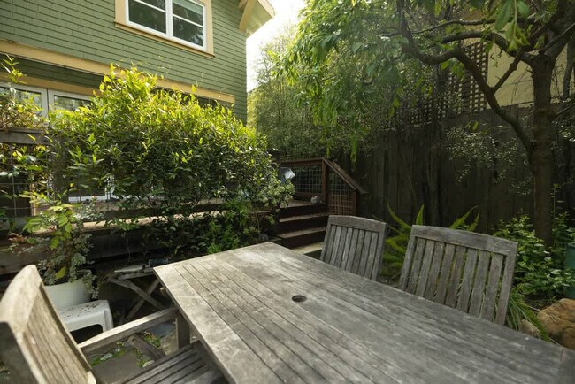 Building Photo - 364 62nd St