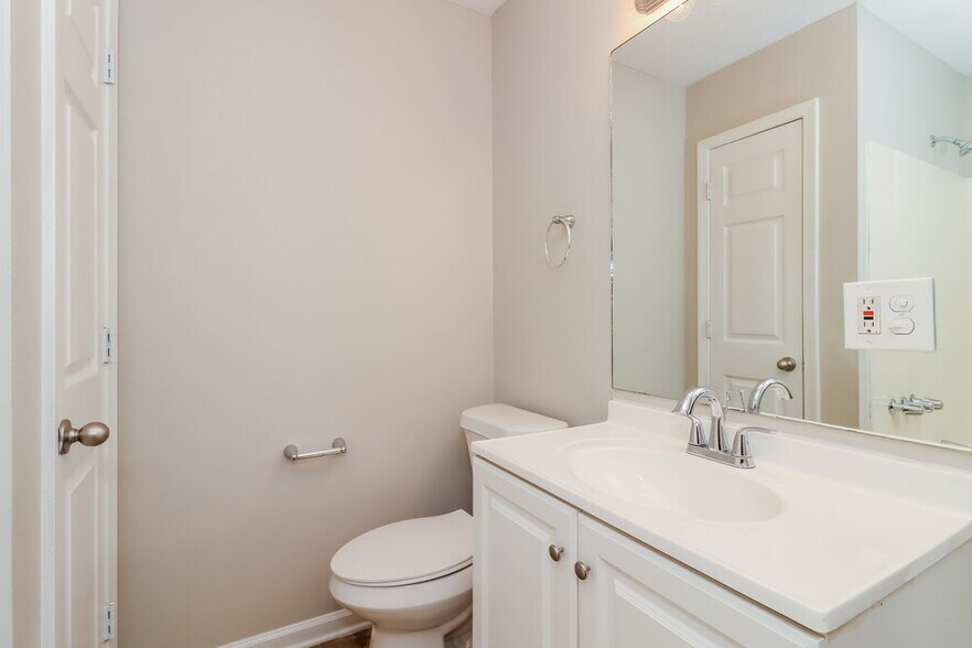 Building Photo - 23 Elberta Terrace