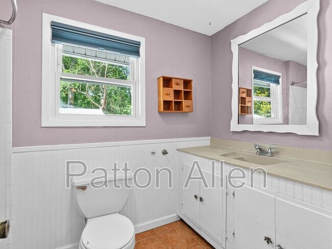 Building Photo - 83 5th Ave