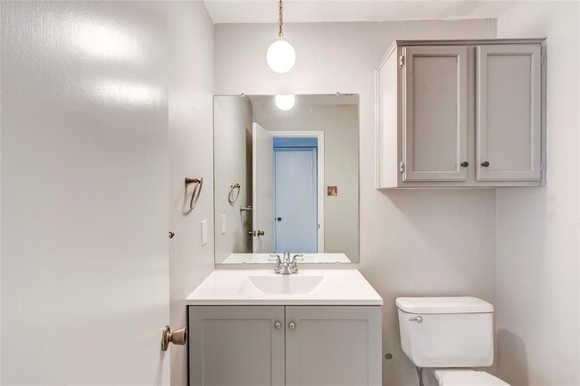 Building Photo - 6415 Jennings Dr