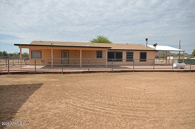 Building Photo - 18234 E County Down Dr