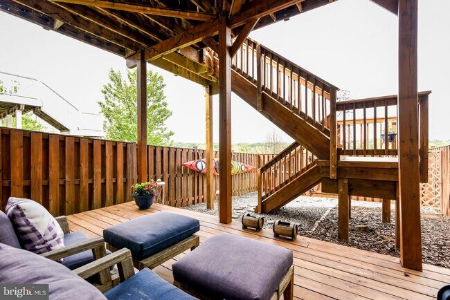 Building Photo - 2372 Battery Hill Cir