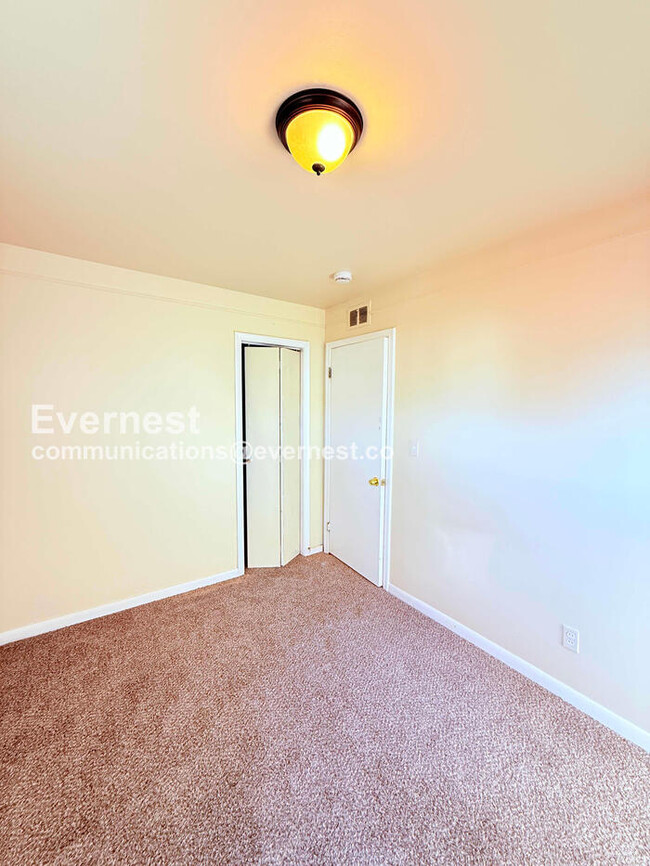 Building Photo - 24612 Berry Ave