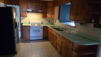 Building Photo - 1175 PA-390