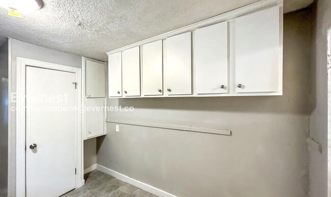 Building Photo - 761 Whitney Ave