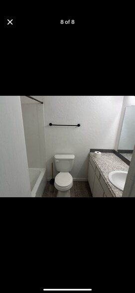 Building Photo - 887 W 400 S