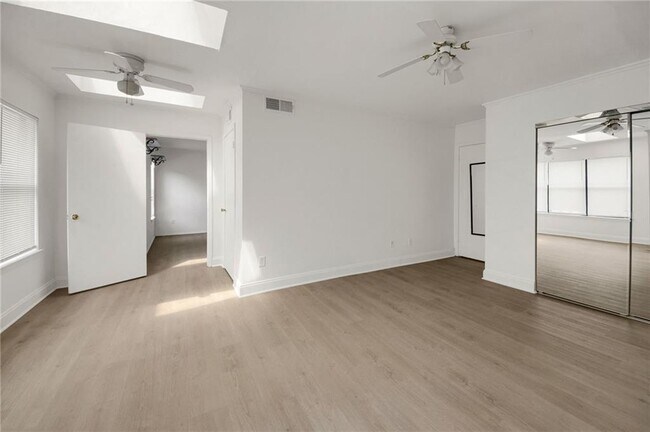 Building Photo - 2510 Huntingdon Chase