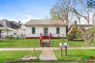 Building Photo - 515 Ben Hur Ave