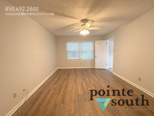 Building Photo - 107 Wild Oak Dr