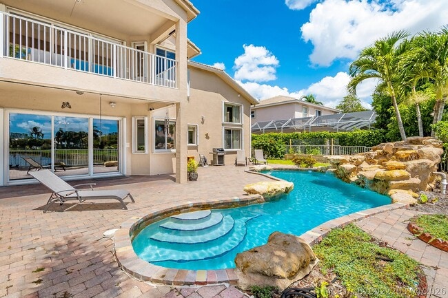 Building Photo - 4600 Mariners Cove Dr