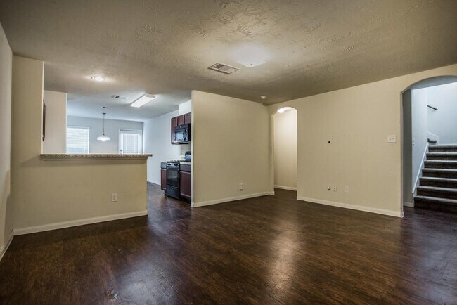 Building Photo - 21427 Palma Grove Way