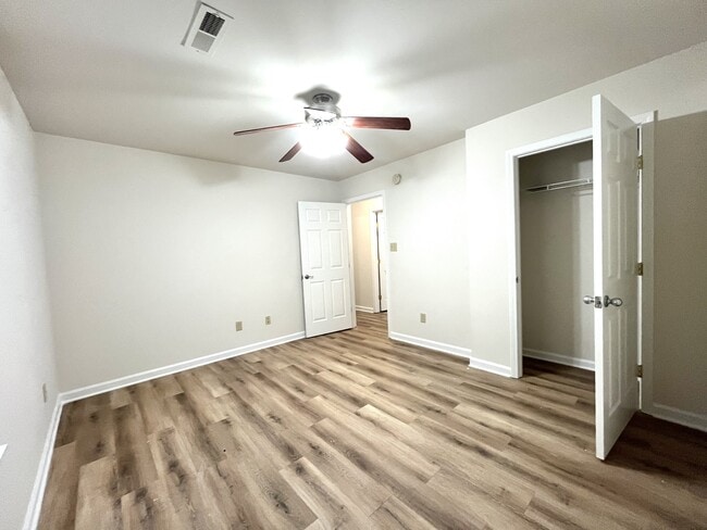 Building Photo - 97 Pecan St