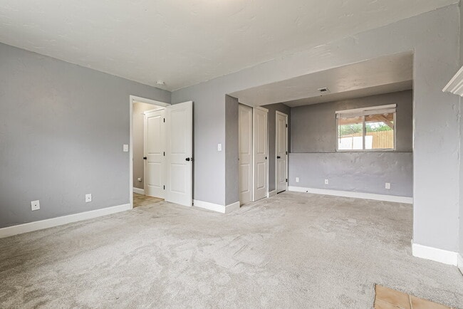 Building Photo - 16296 Beauty Bush Pl