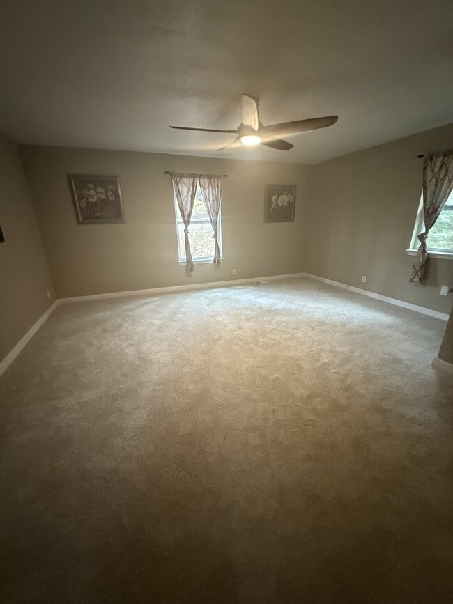 Building Photo - 2404 N Gray St