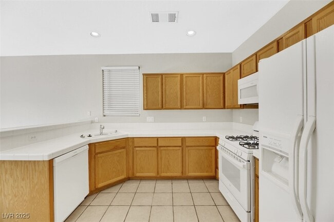 Building Photo - 7228 Quarterhorse Ln