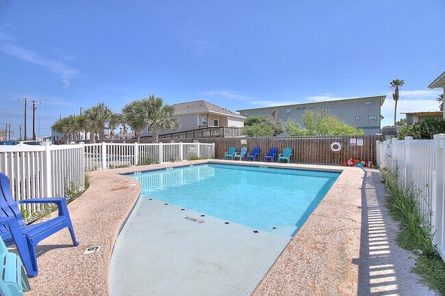 Building Photo - 1617 S Station St