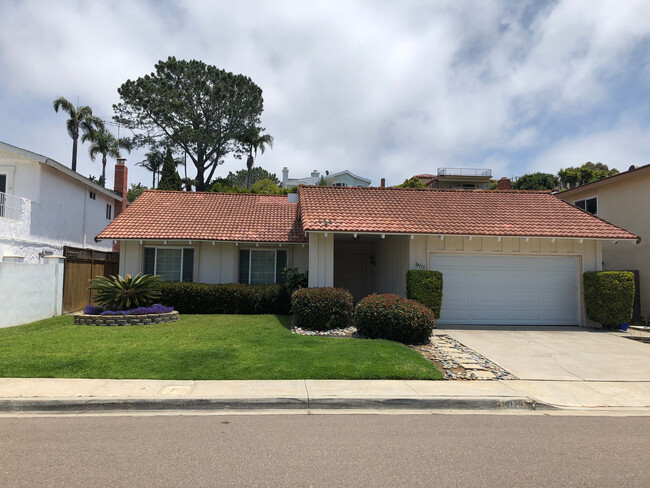 Primary Photo - Charming Home in Del Mar!