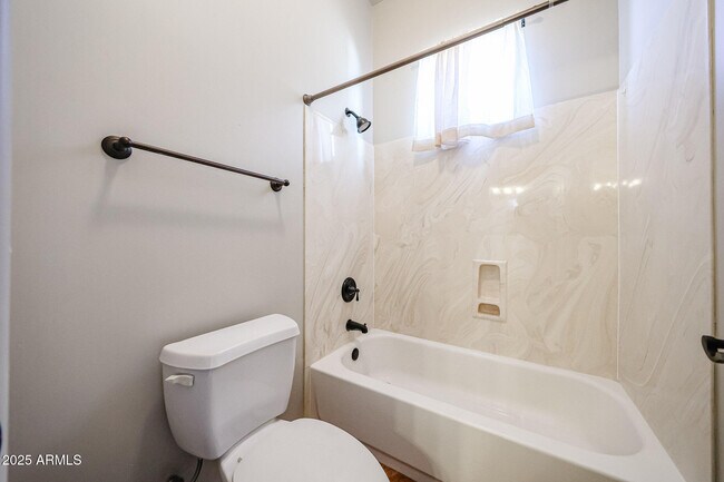 Building Photo - 15225 W Frontier Dr